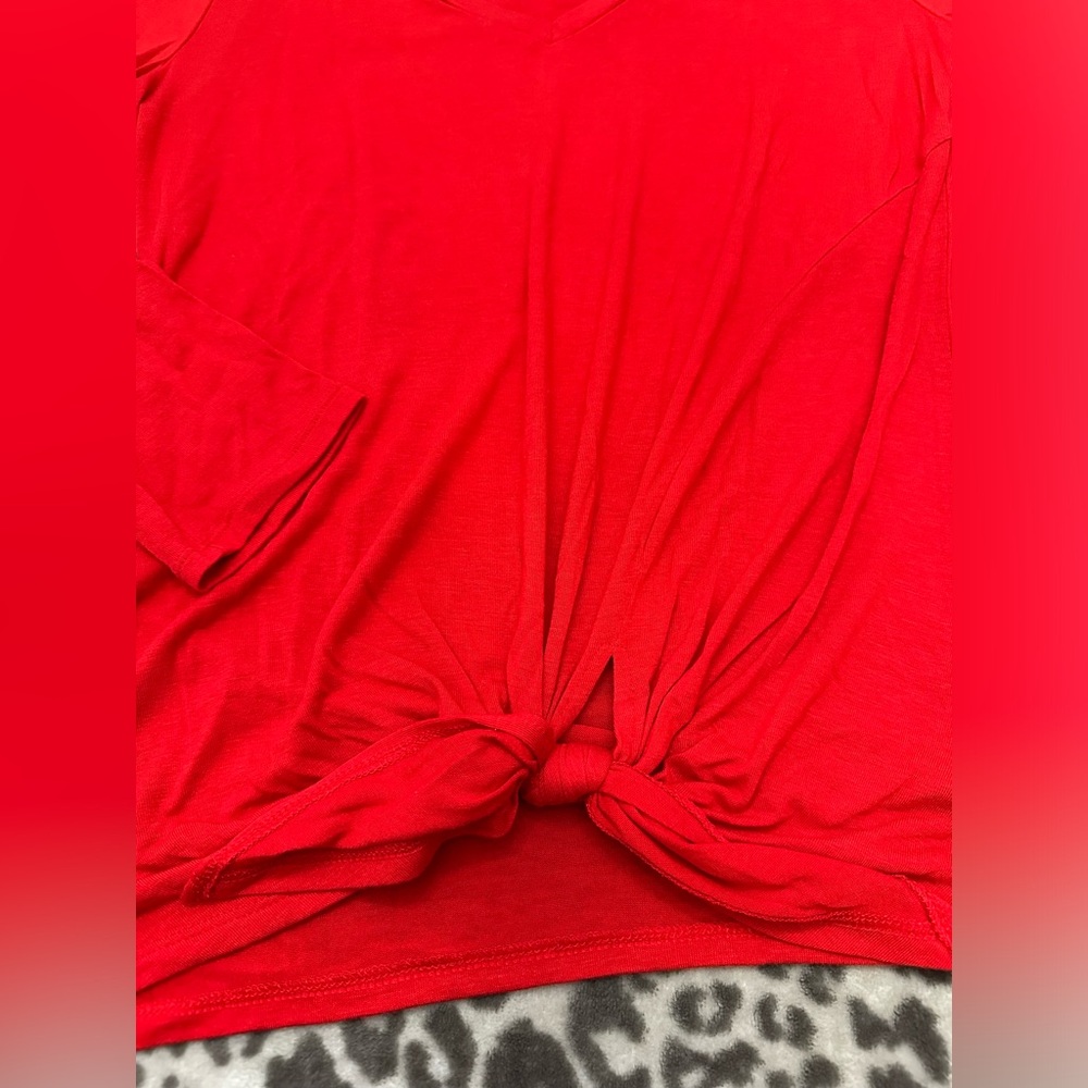 Express One Eleven Knot Front V-neck Top in Red Size Medium - Picture 8 of 12